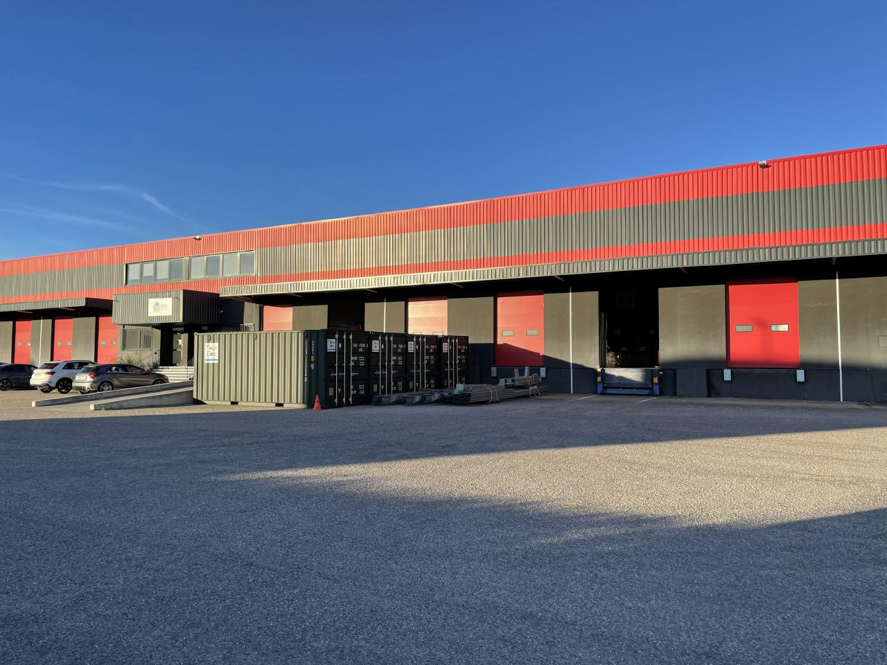 Local d'activité Saint-Quentin-Fallavier 2009m² Vente local d'activité Saint-Quentin-Fallavier Isère OVACT2313116 4